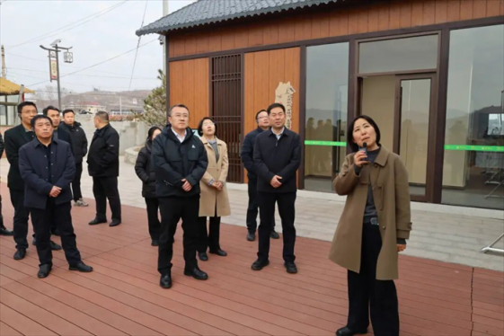 济南颜庄街道召开“项目赋能年”现场推进会