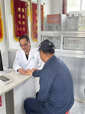 青岛胶州市村医刘孟日：接诊三十载 坚守医者担当